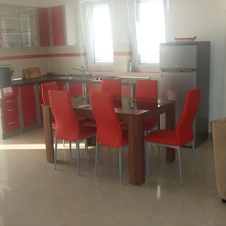 Apartments Diva Novalja Luaran gambar