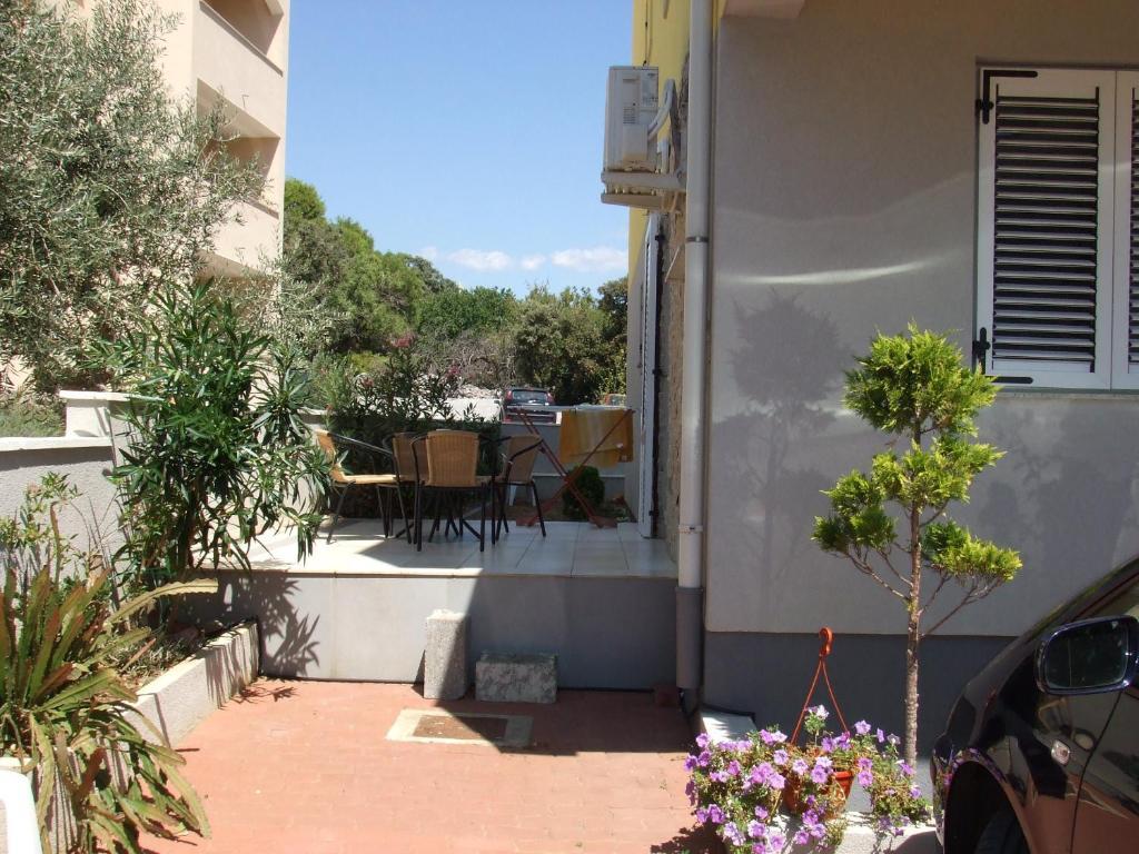 Apartments Diva Novalja Bilik gambar