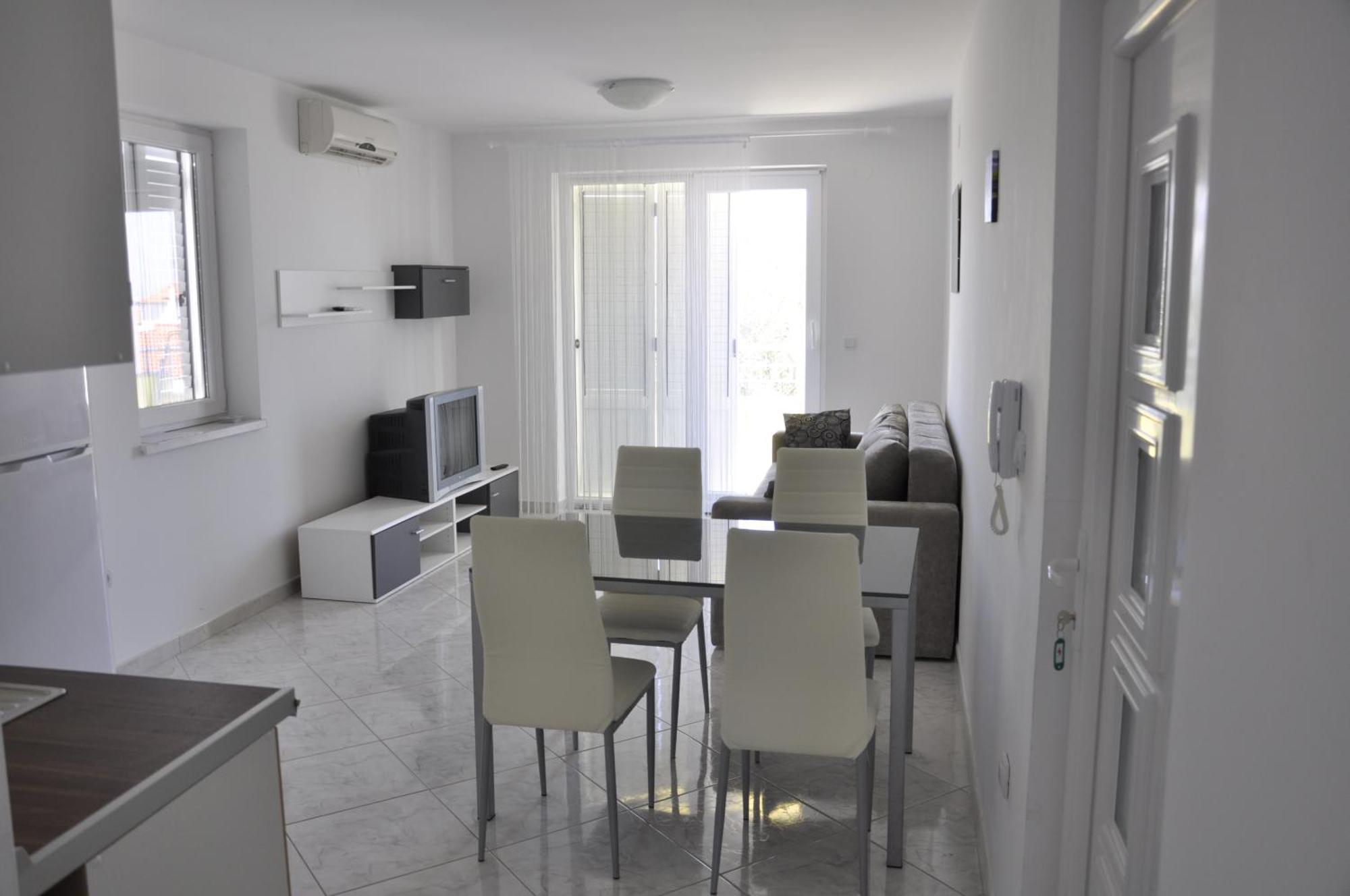 Apartments Diva Novalja Luaran gambar