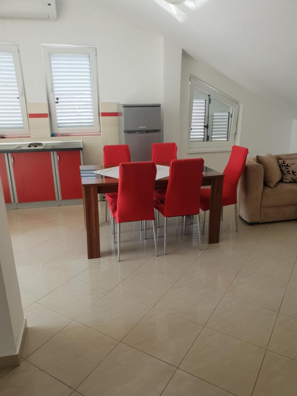 Apartments Diva Novalja Luaran gambar